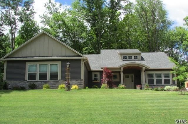 3201 CARMELLAS Circle, Lysander, NY 13027