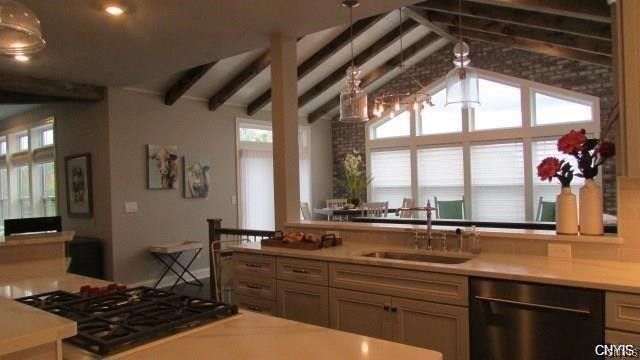 3201 CARMELLAS Circle, Lysander, NY 13027