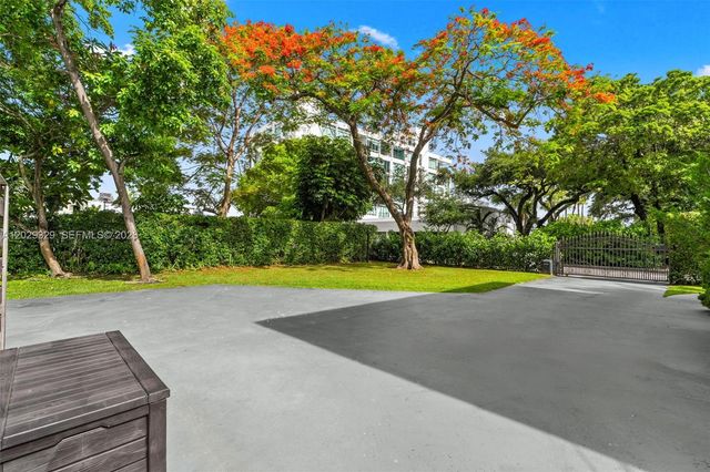 646 NE 81st Street, Miami, FL 33138