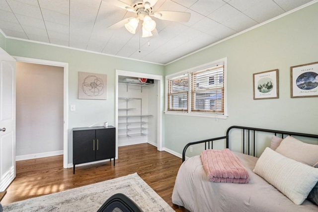 2605 S 82nd STREET, West Allis, WI 53219