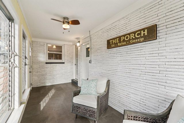 2605 S 82nd STREET, West Allis, WI 53219