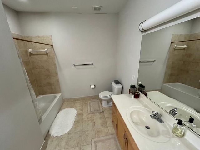 870 Mayson Turner Road NW 1336, Atlanta, GA 30314