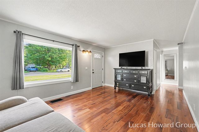 3426 Mulhearn Avenue, Kalamazoo, MI 49048