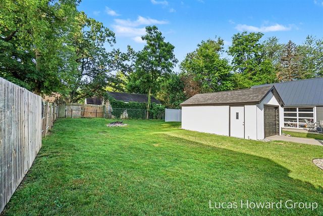 3426 Mulhearn Avenue, Kalamazoo, MI 49048