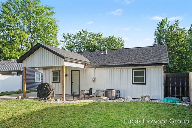 3426 Mulhearn Avenue, Kalamazoo, MI 49048