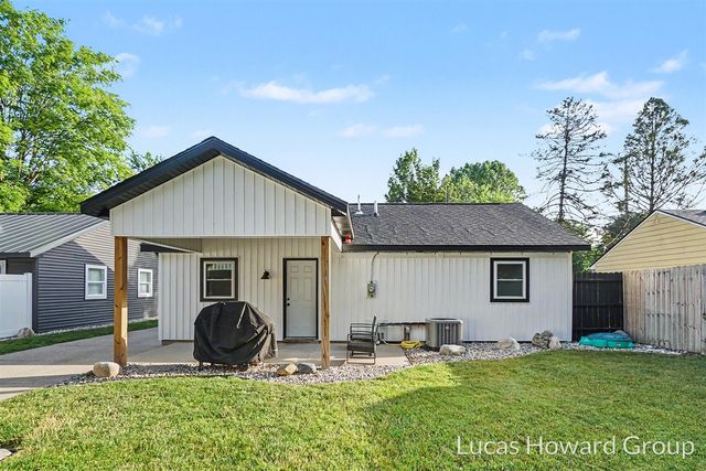 3426 Mulhearn Avenue, Kalamazoo, MI 49048
