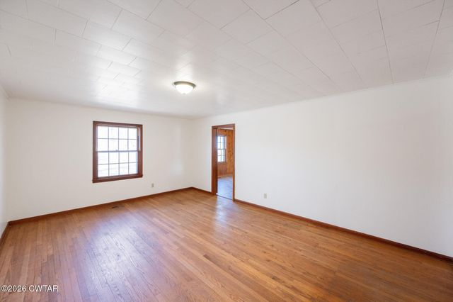 18810 Main St, W, Huntingdon, TN 38344