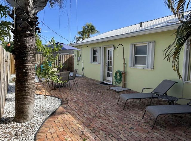 49 Douglas Drive, Ocean Ridge, FL 33435