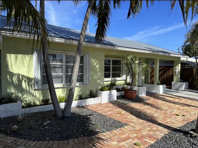 49 Douglas Drive, Ocean Ridge, FL 33435