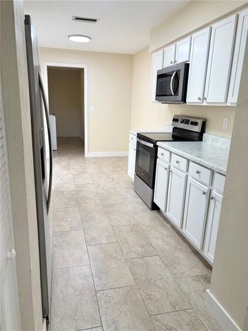 7670 SE 22ND AVENUE, Ocala, FL 34480