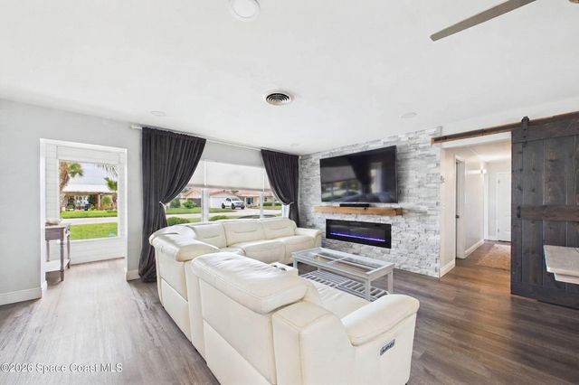249 Harwood Avenue, Satellite Beach, FL 32937