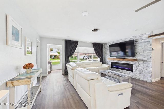 249 Harwood Avenue, Satellite Beach, FL 32937