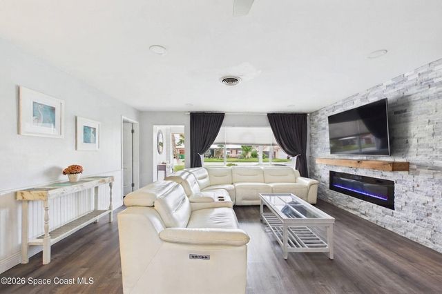 249 Harwood Avenue, Satellite Beach, FL 32937