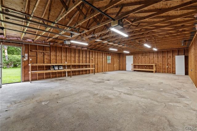8187 Sixty Road, Lysander, NY 13027