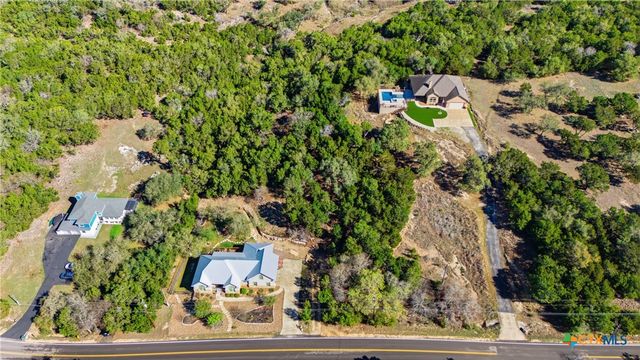 1025 Flaman Road, Canyon Lake, TX 78133