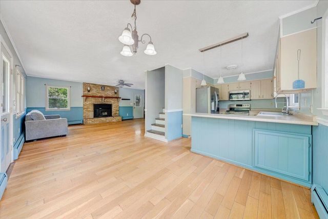 7176 Depot RD, Belspring, VA 24058