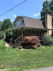 7176 Depot RD, Belspring, VA 24058
