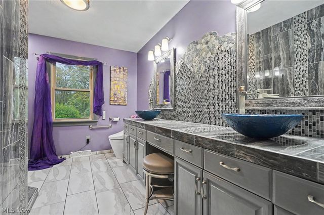 170 Oak Tree Drive, Canfield, OH 44406