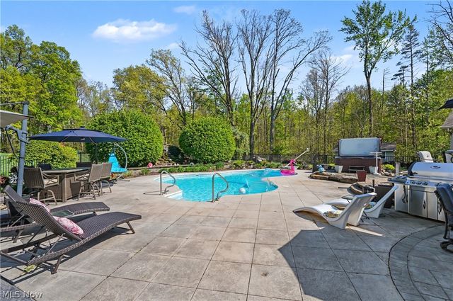170 Oak Tree Drive, Canfield, OH 44406