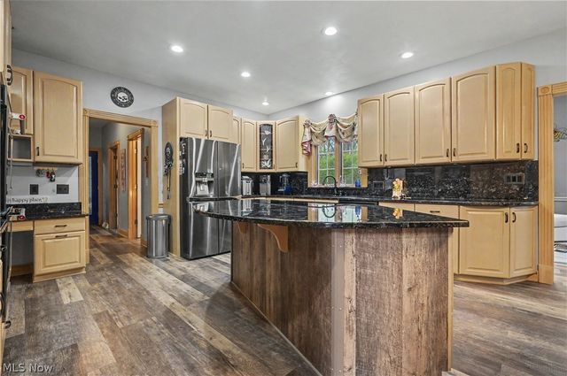 170 Oak Tree Drive, Canfield, OH 44406