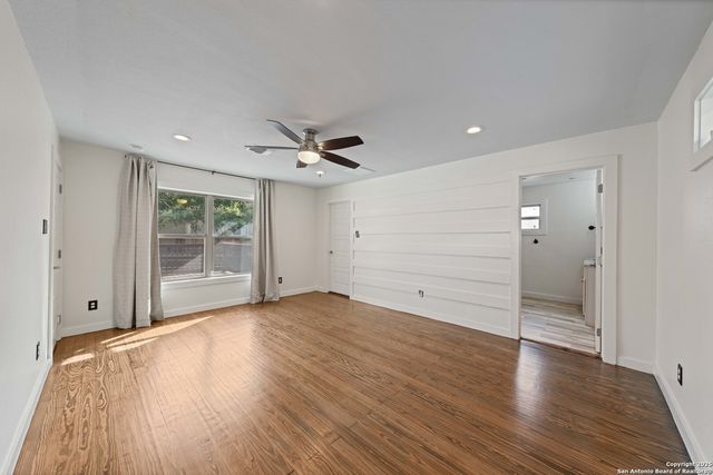 1103 N Olive, San Antonio, TX 78202