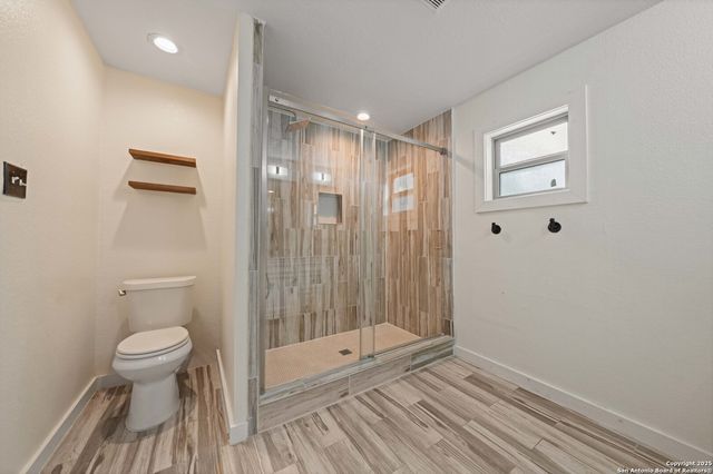 1103 N Olive, San Antonio, TX 78202