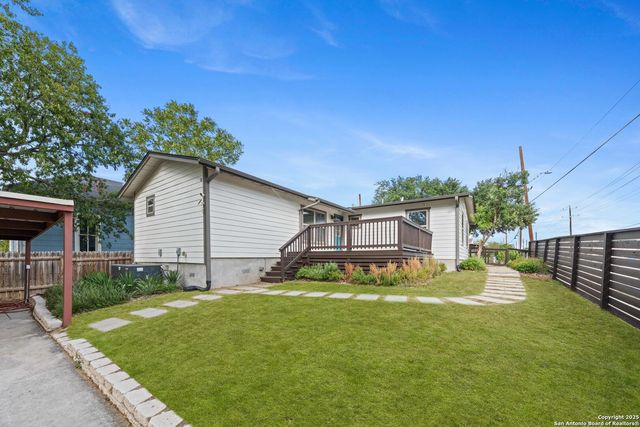 1103 N Olive, San Antonio, TX 78202