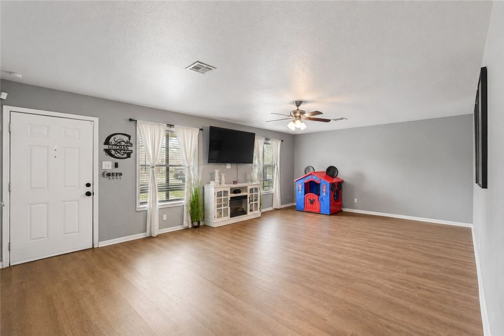 5313 Alejandro St, Corpus Christi, TX 78415 — photo 3
