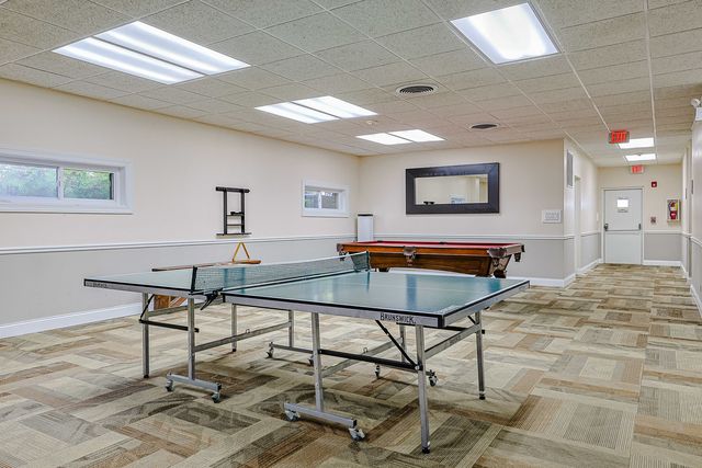 375 Plum Creek Drive 501, Wheeling, IL 60090