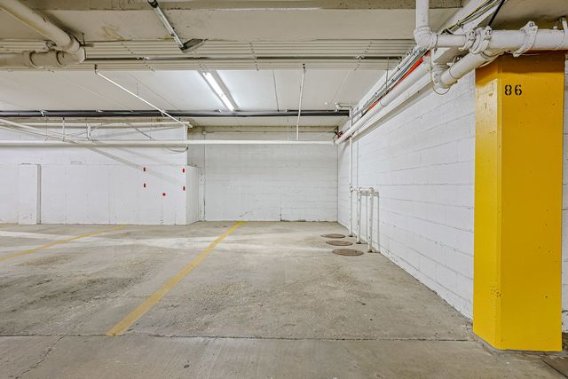 375 Plum Creek Drive 501, Wheeling, IL 60090