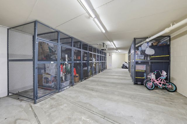 375 Plum Creek Drive 501, Wheeling, IL 60090