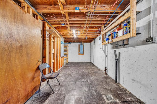 1423 Haydon ST, Salem, VA 24153