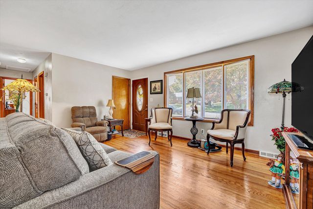 1423 Haydon ST, Salem, VA 24153