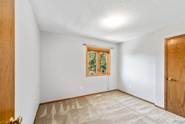 4124 SE 23RD Street, Des Moines, IA 50320