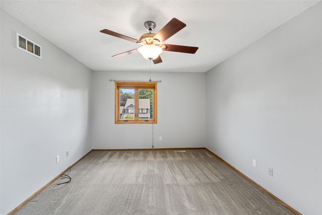 4124 SE 23RD Street, Des Moines, IA 50320