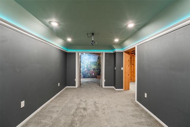4124 SE 23RD Street, Des Moines, IA 50320
