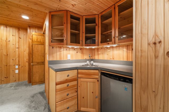 4124 SE 23RD Street, Des Moines, IA 50320