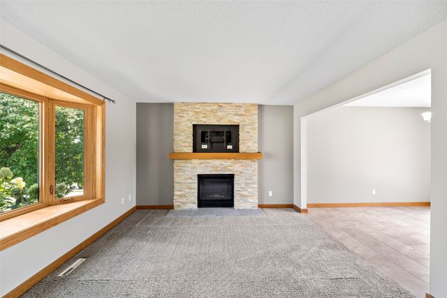 4124 SE 23RD Street, Des Moines, IA 50320