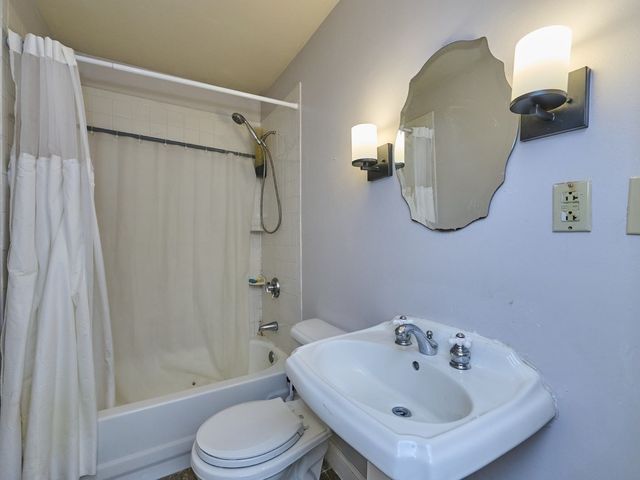 544 High Street, Westwood, MA 02090