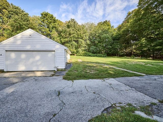 544 High Street, Westwood, MA 02090