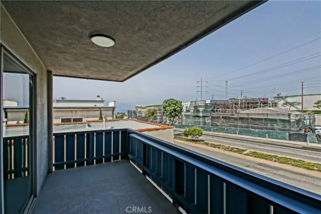 440 Rosecrans Avenue B, Manhattan Beach, CA 90266