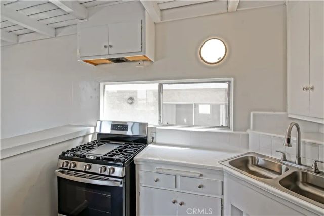 440 Rosecrans Avenue B, Manhattan Beach, CA 90266