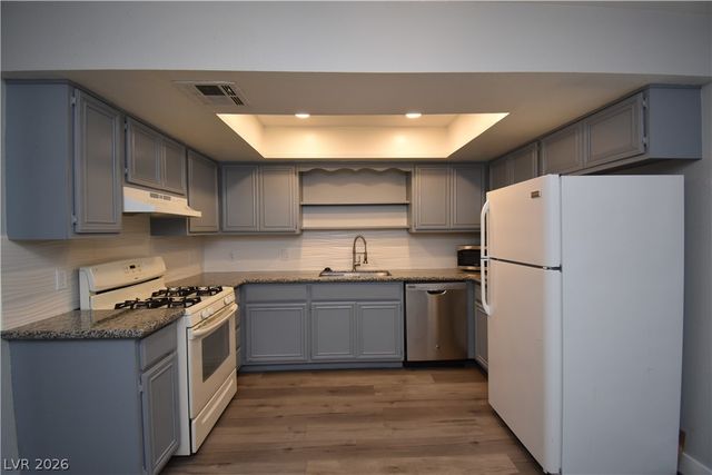 5576 West Rochelle Avenue 23C, Las Vegas, NV 89103