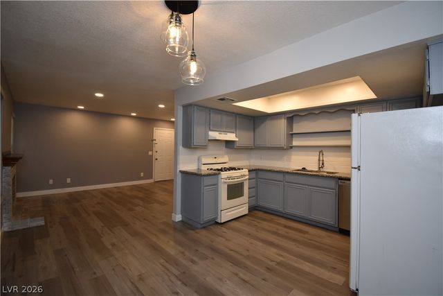 5576 West Rochelle Avenue 23C, Las Vegas, NV 89103