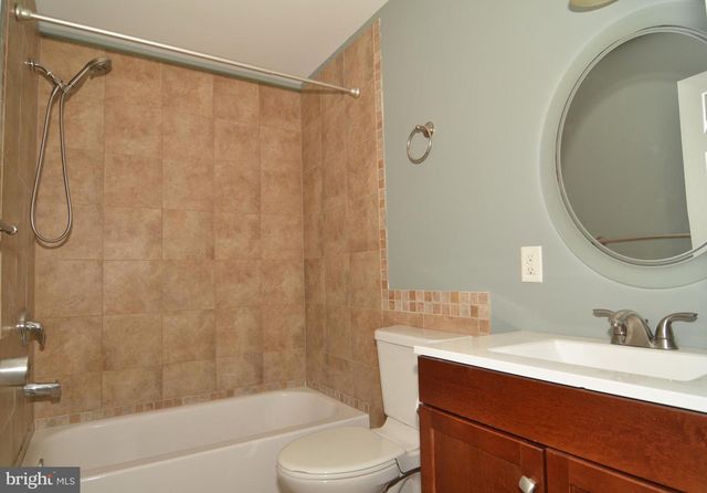 268 MEMORIAL AVE, Gibbstown, NJ 08027