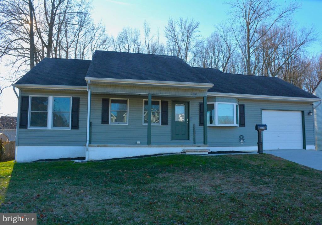 268 MEMORIAL AVE, Gibbstown, NJ 08027