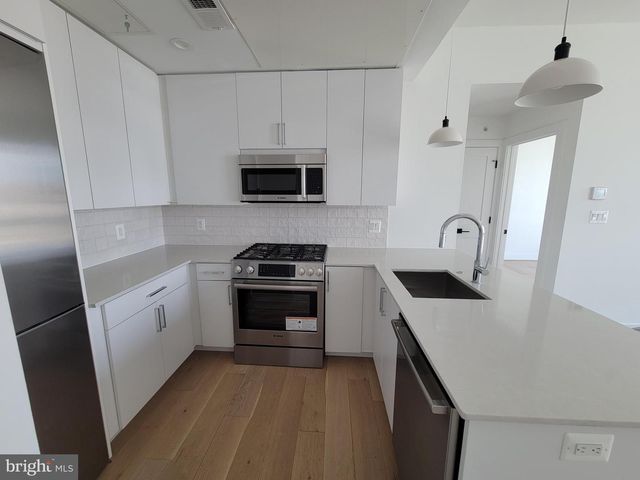 2905 GEORGIA AVE NW #303, Washington, DC 20001