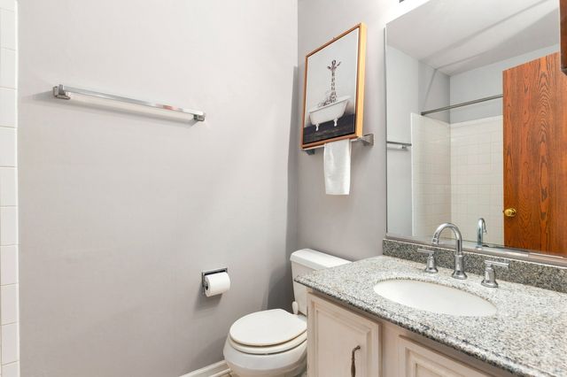 6411 Parksleg Court, Lisle, IL 60532