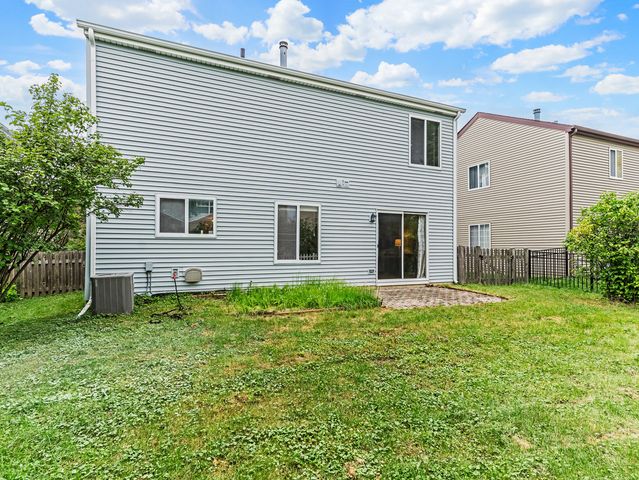 6411 Parksleg Court, Lisle, IL 60532