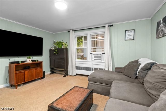 7 Ridgewood Rd, Franklin Boro, NJ 07416